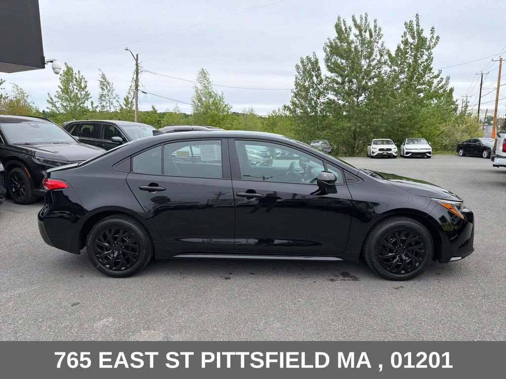 Used 2026 Toyota Corolla LE FWD image 9