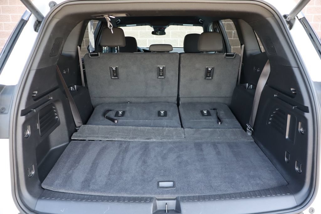 Used 2025 GMC Acadia Elevation FWD image 37