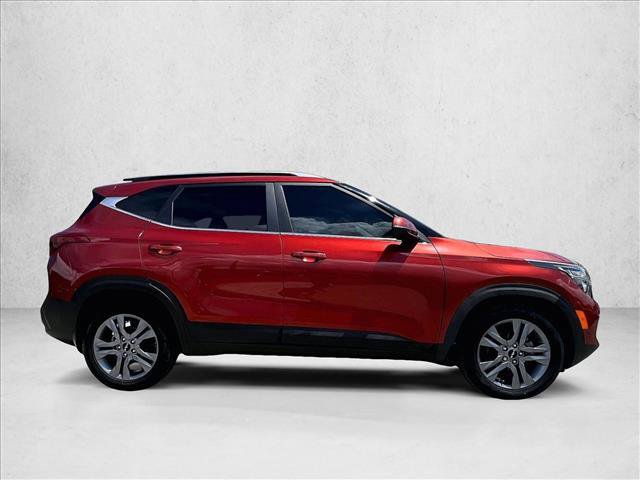 Used 2022 Kia Seltos S FWD image 5
