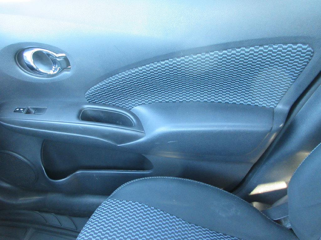 Used 2015 Nissan Versa Note SV FWD image 28