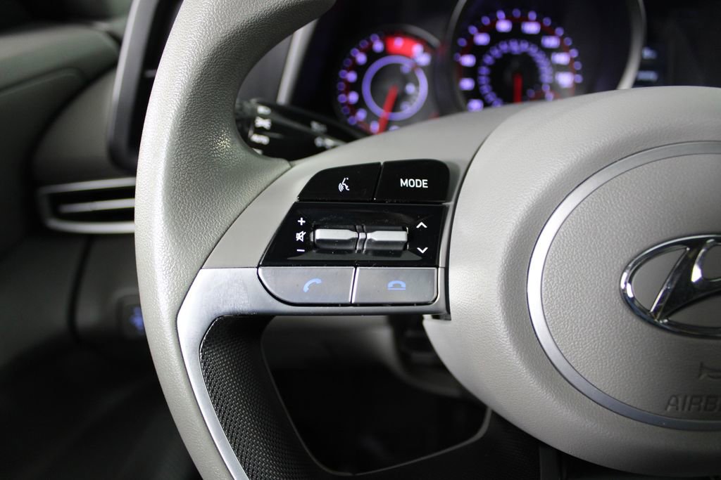 Certified 2023 Hyundai Elantra SEL image 25