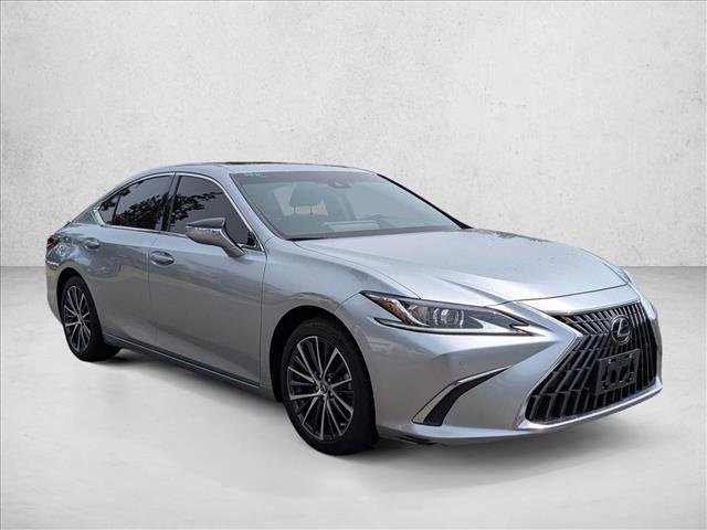 Used 2024 Lexus ES 300h w/ Premium Package image 3