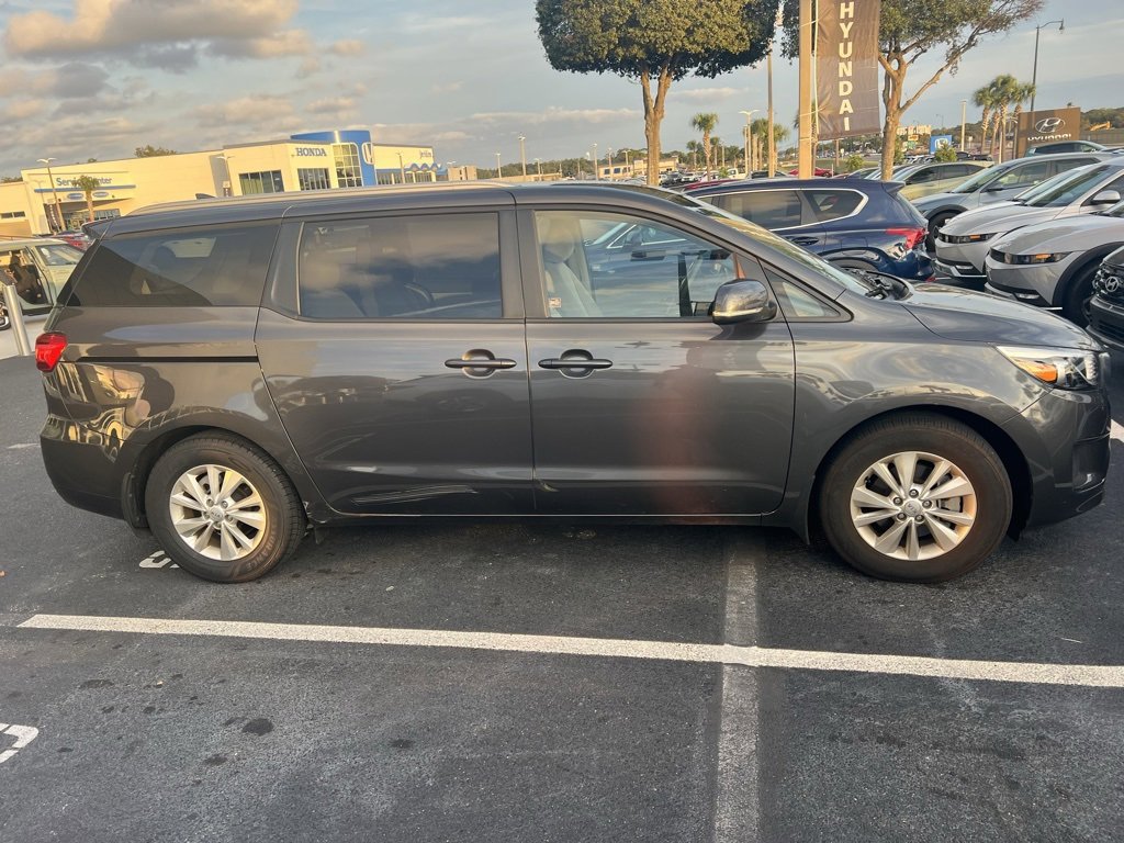 Used 2015 Kia Sedona LX