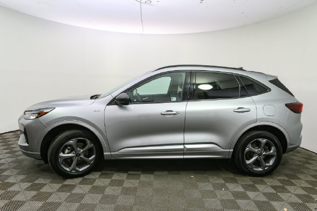 Used 2024 Ford Escape ST-Line w/ Tech Pack #1 AWD/4WD image 6
