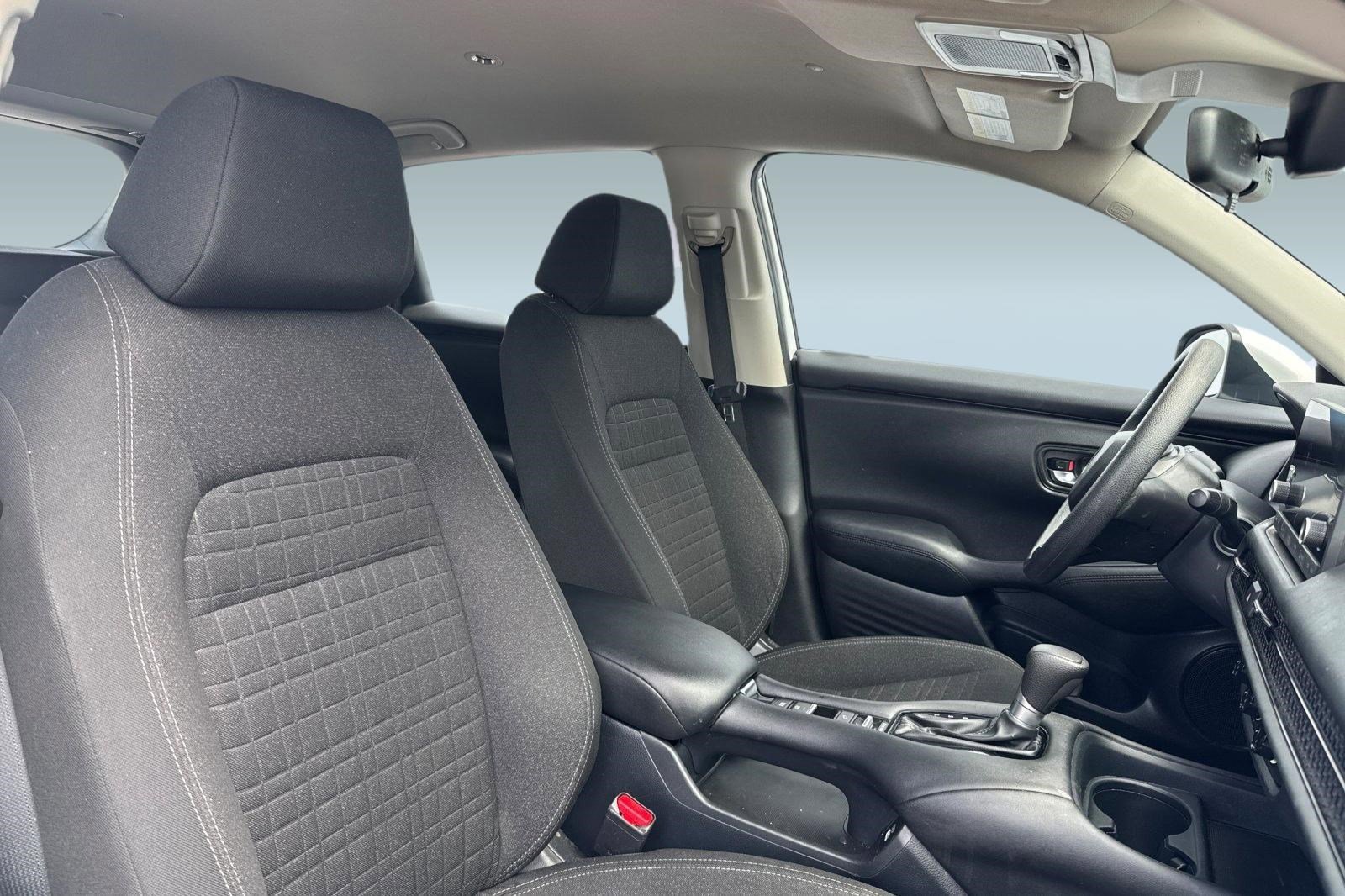 Used 2023 Honda HR-V LX image 30