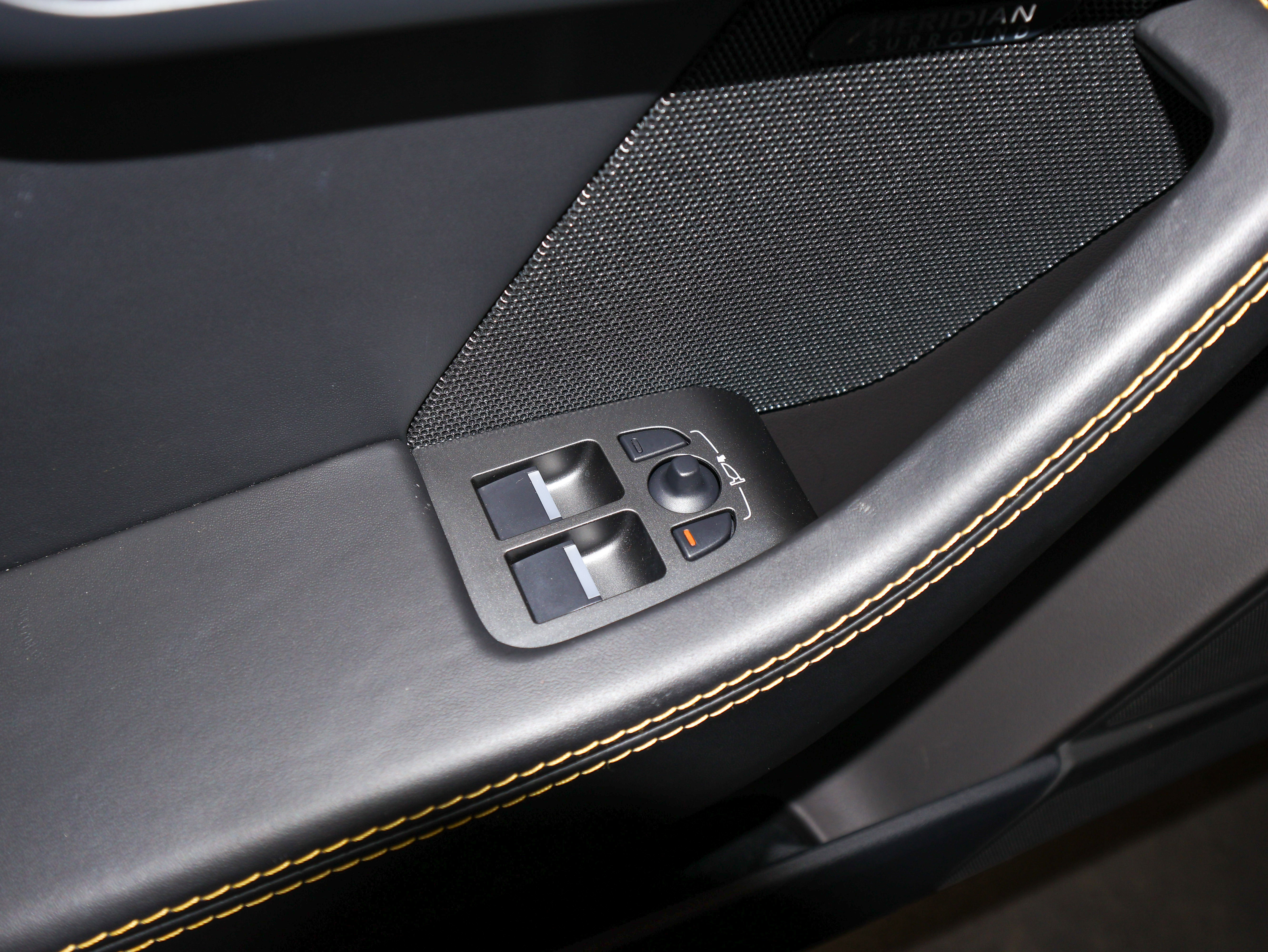 Used 2018 Jaguar F-TYPE 400 Sport image 21