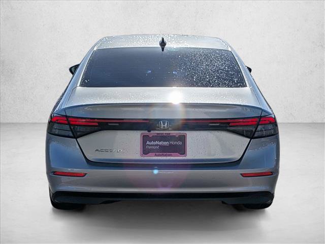 Used 2025 Honda Accord SE image 7