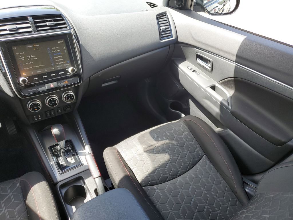 Used 2023 Mitsubishi Outlander Sport LE image 14