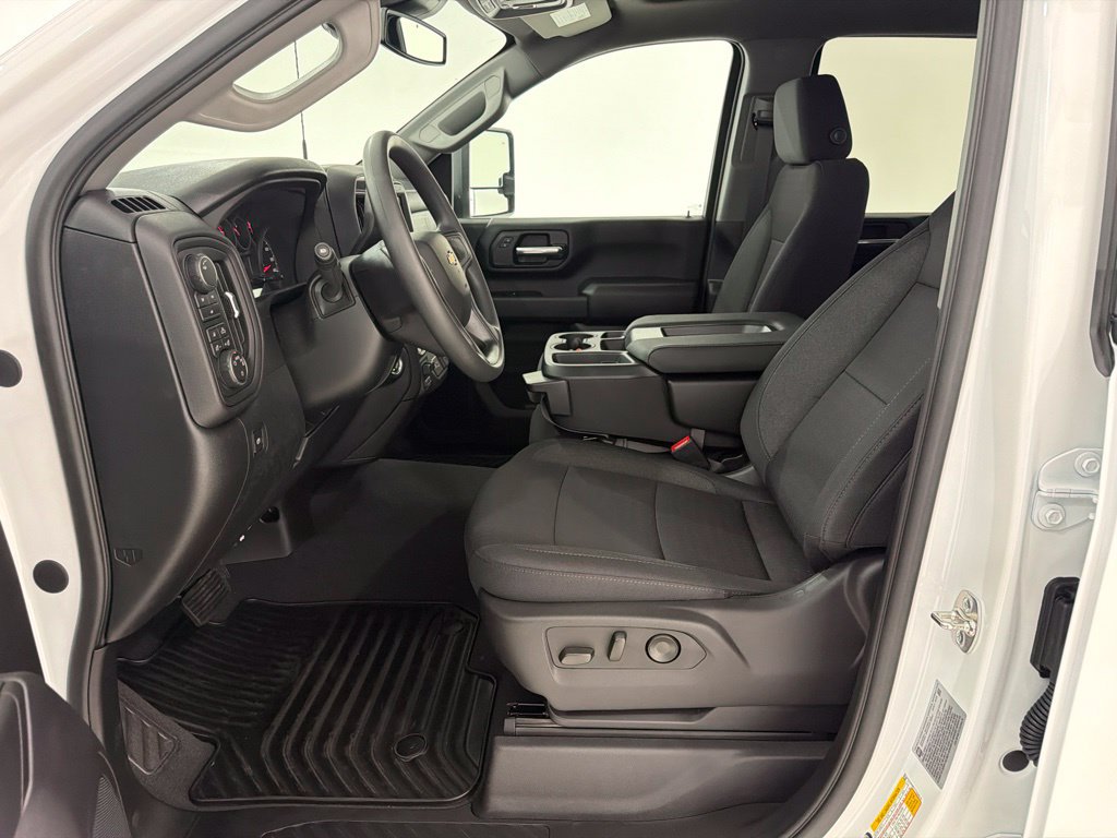 New 2026 Chevrolet Silverado 2500 Custom w/ Custom Value Package AWD/4WD image 17