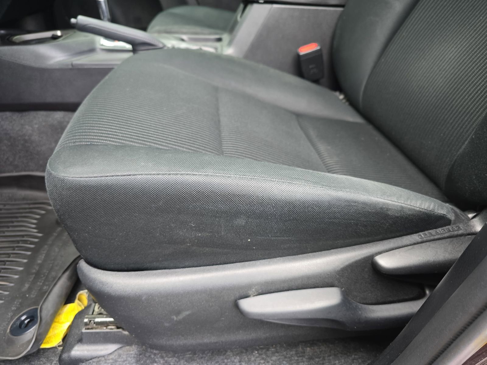 Used 2017 Toyota RAV4 LE w/ All Weather Liner Package image 29