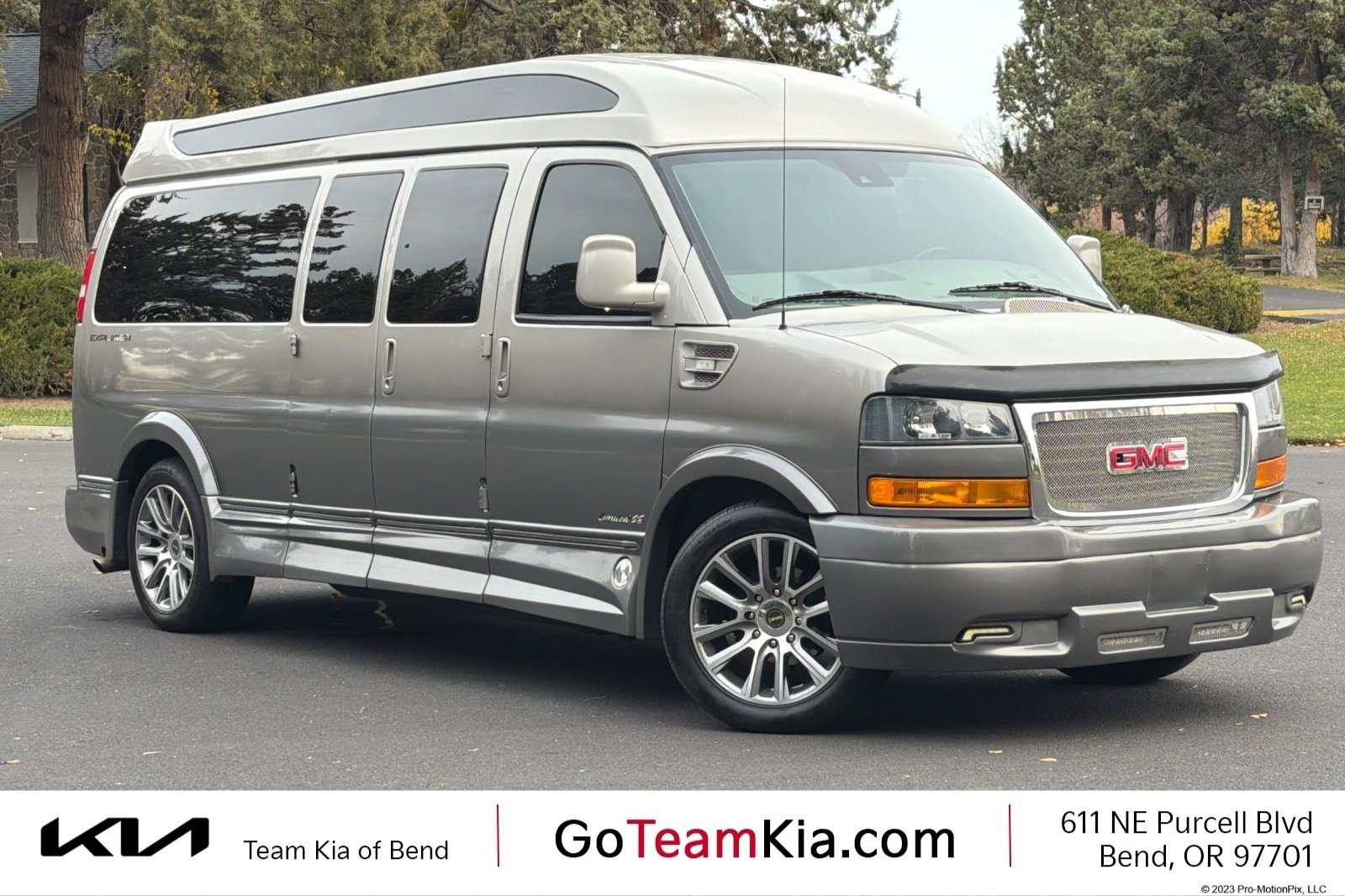 Used 2020 GMC Savana 2500 Extended w/ Enhanced Convenience Package