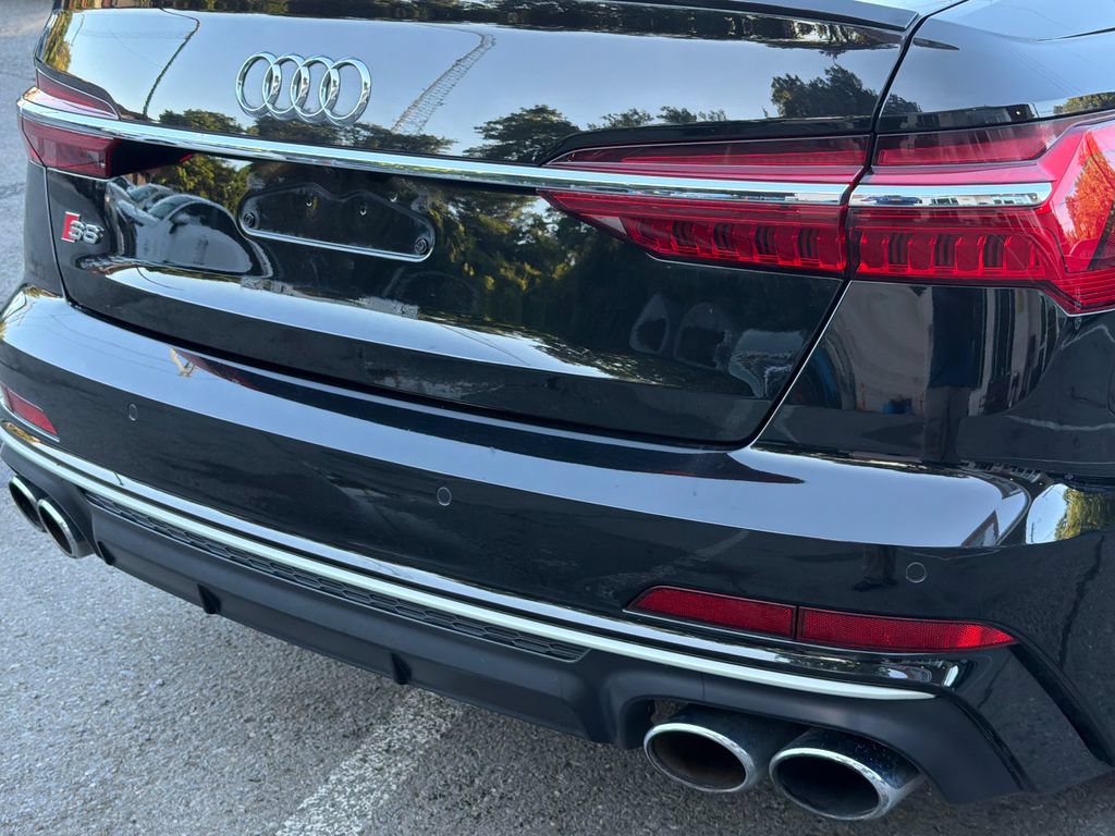 Used 2021 Audi S6 Premium Plus w/ S Sport Package AWD/4WD image 5