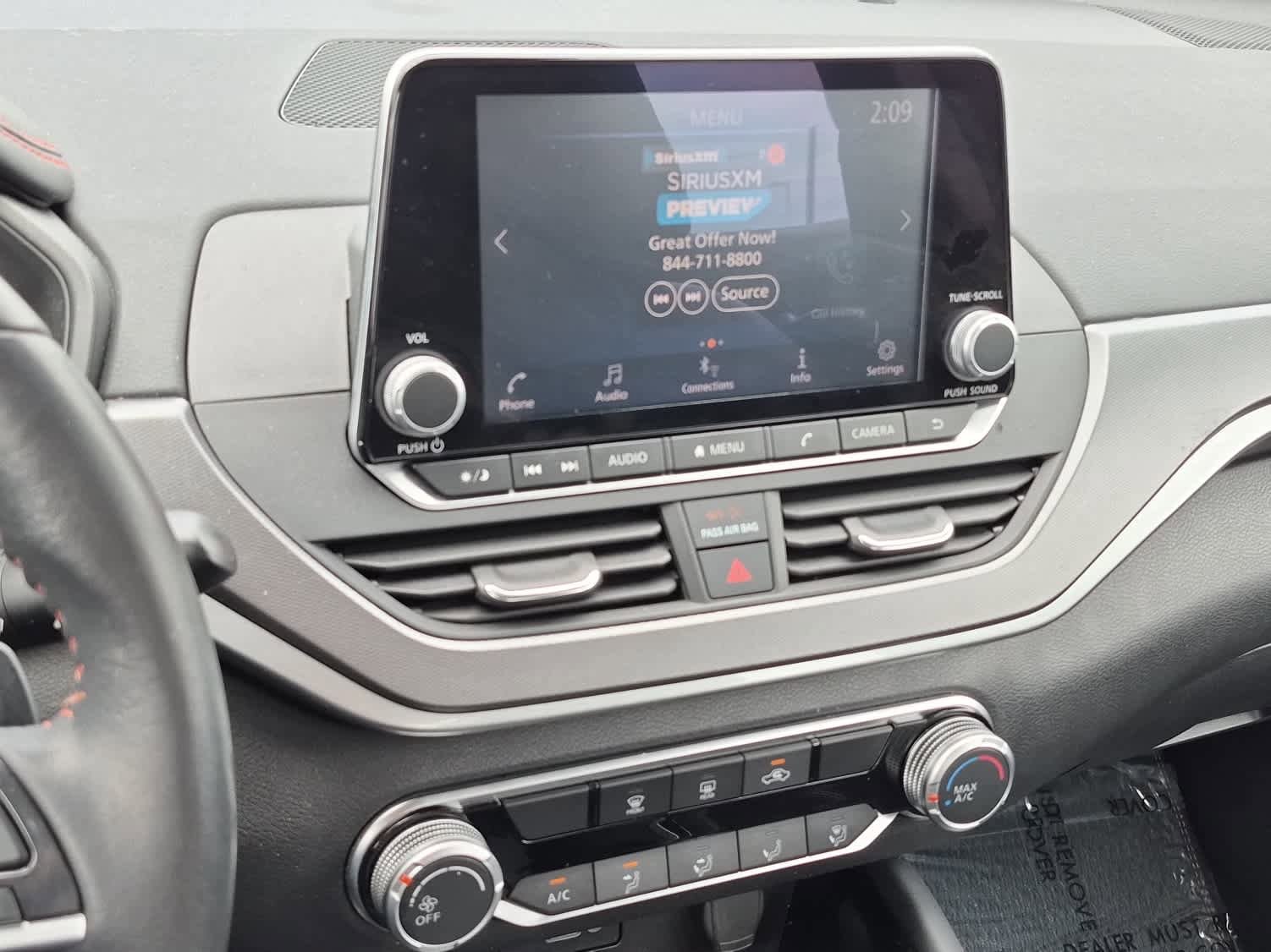 Used 2023 Nissan Altima 2.5 SR FWD image 13