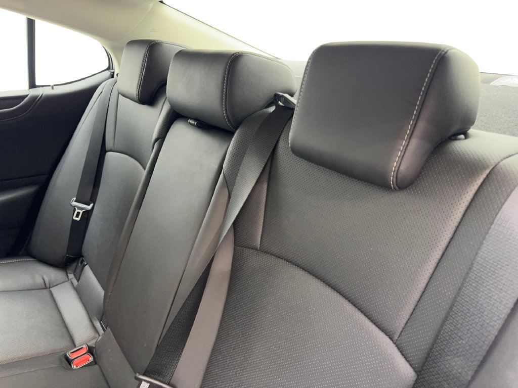 Used 2025 Lexus ES 300h w/ Premium Package FWD image 36