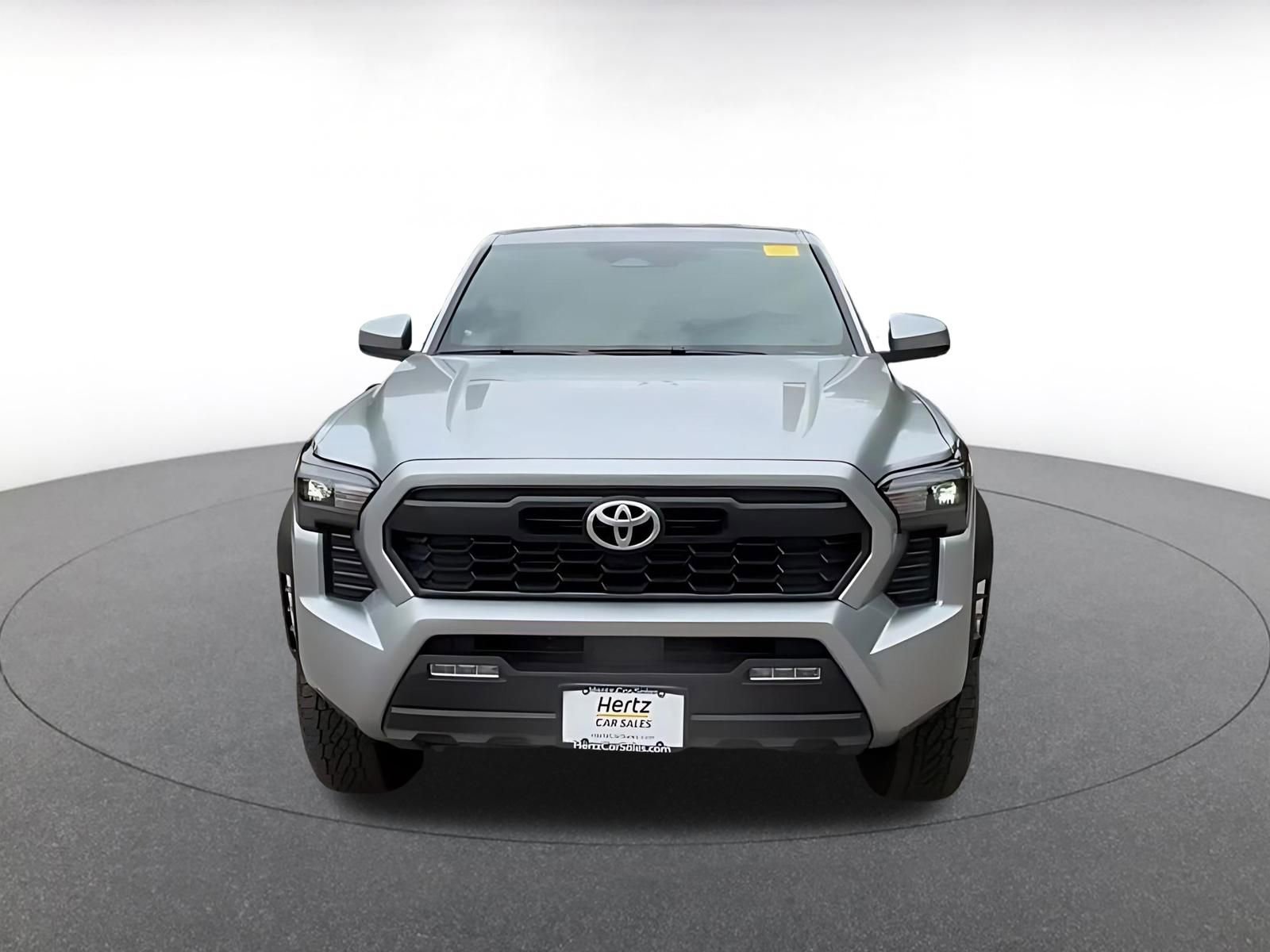 Used 2025 Toyota Tacoma TRD Off-Road AWD/4WD image 4