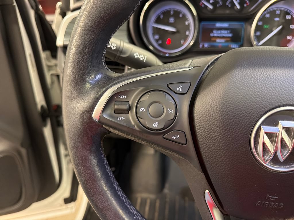 Used 2020 Buick Envision Essence w/ Experience Buick Package FWD image 33