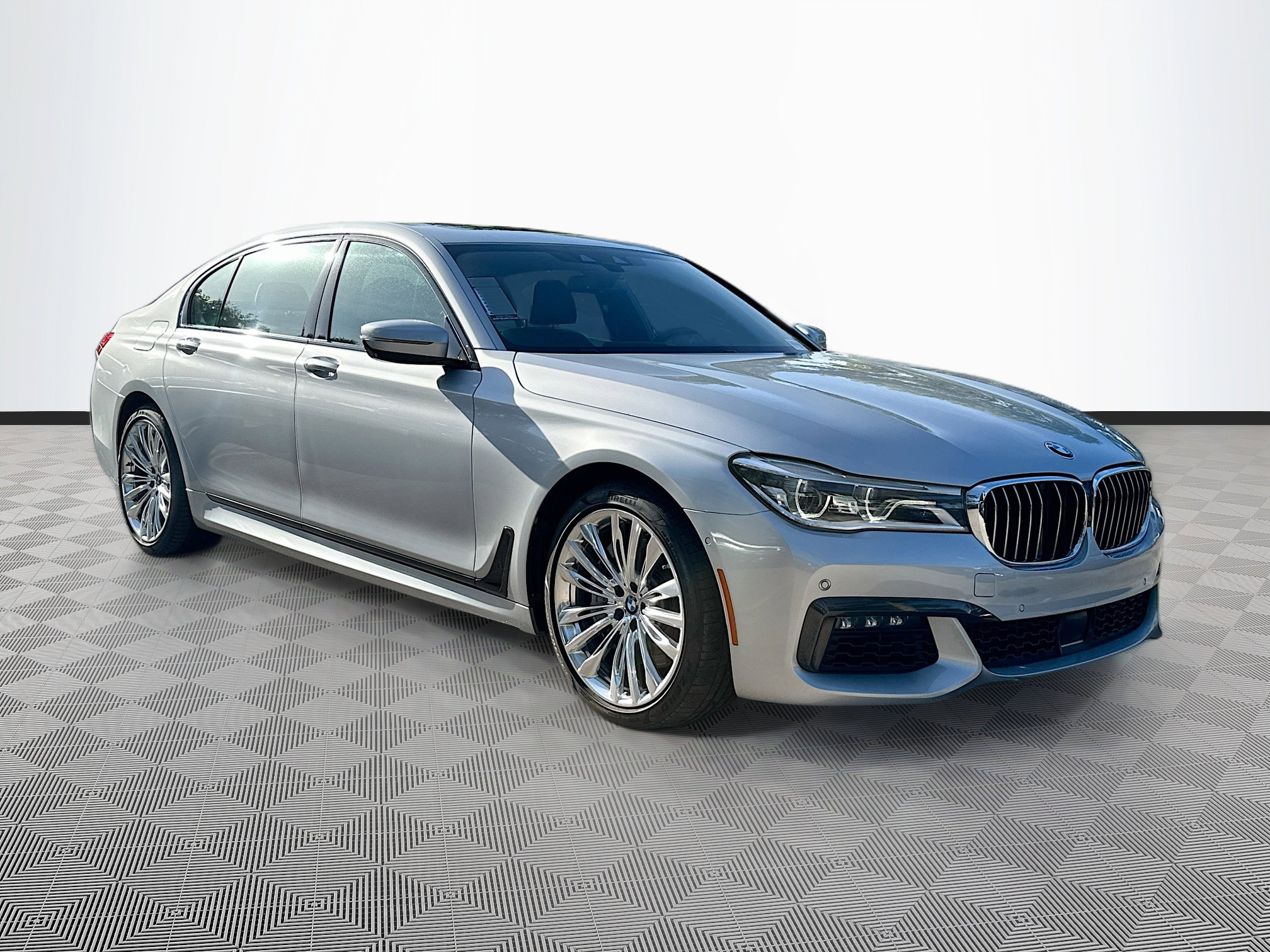 Used 2019 BMW 750i w/ M Sport Package