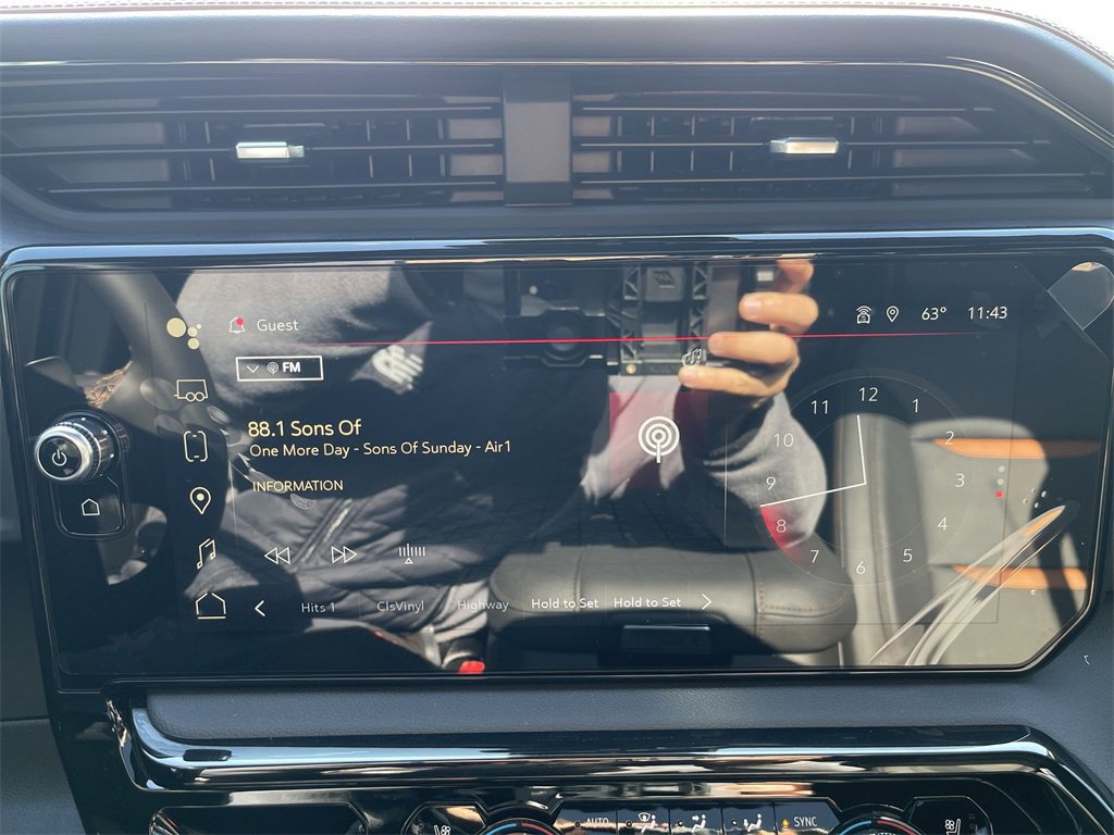 New 2026 GMC Sierra 1500 AT4 w/ AT4 Premium Package image 13