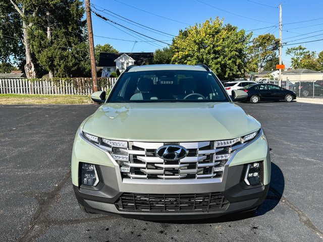Used 2024 Hyundai Santa Cruz SEL w/ Activity Package FWD image 2