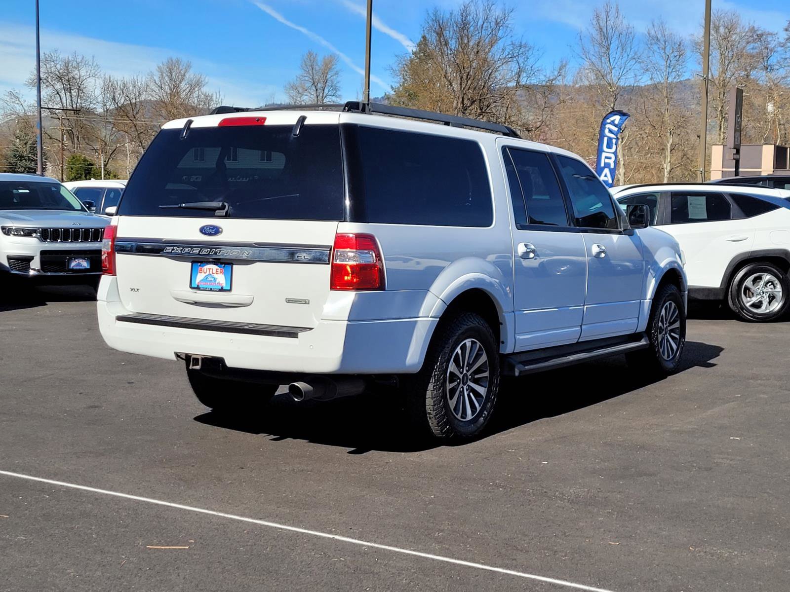 Used 2017 Ford Expedition EL XLT image 5