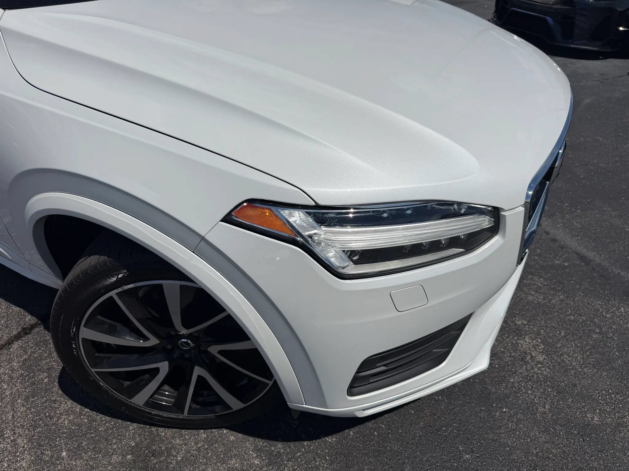 Used 2020 Volvo XC90 T6 Momentum w/ Protection Package AWD/4WD image 52