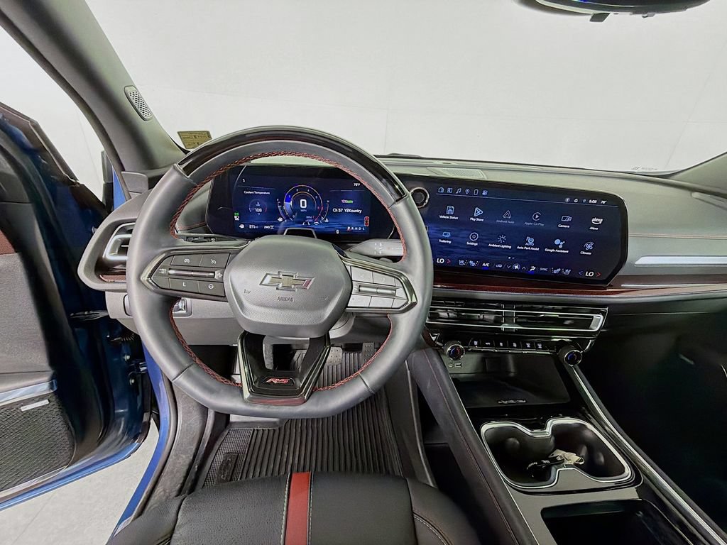 Used 2024 Chevrolet Traverse RS w/ LPO, Floor Liner Package AWD/4WD image 13