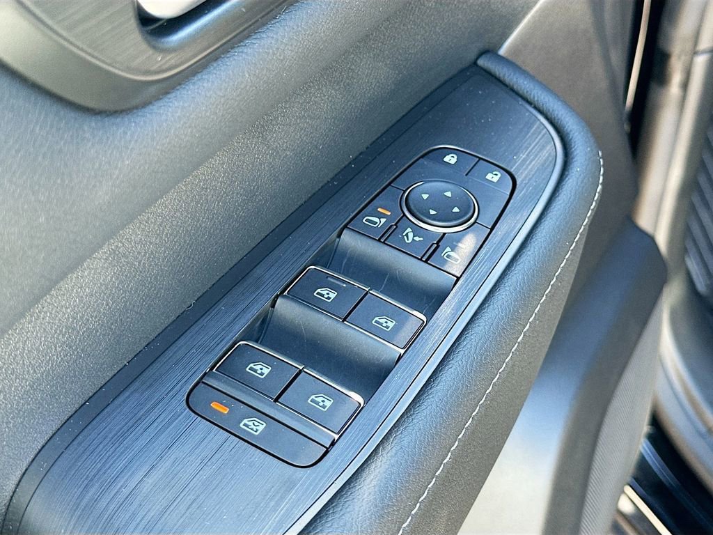 New 2026 Nissan Armada SL w/ Captain's Chari Seat Package RWD image 18