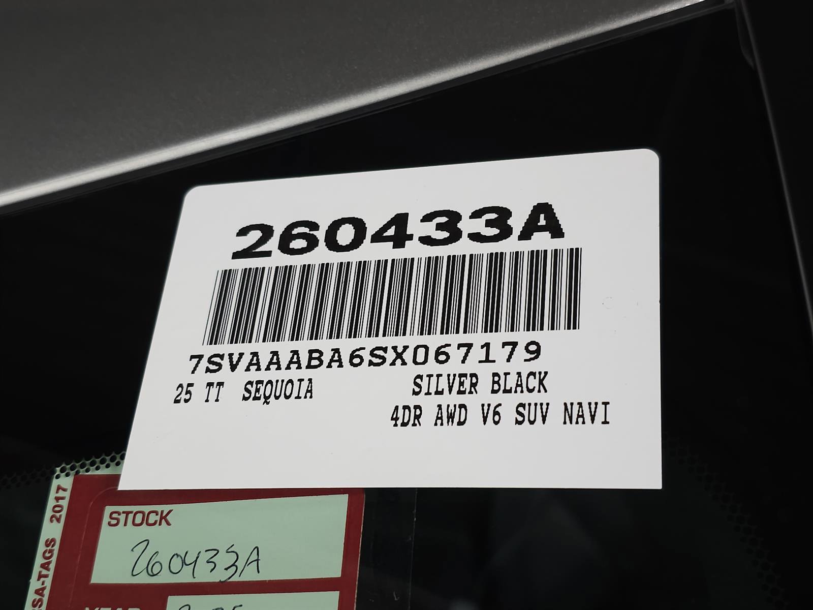 Used 2025 Toyota Sequoia Platinum image 43