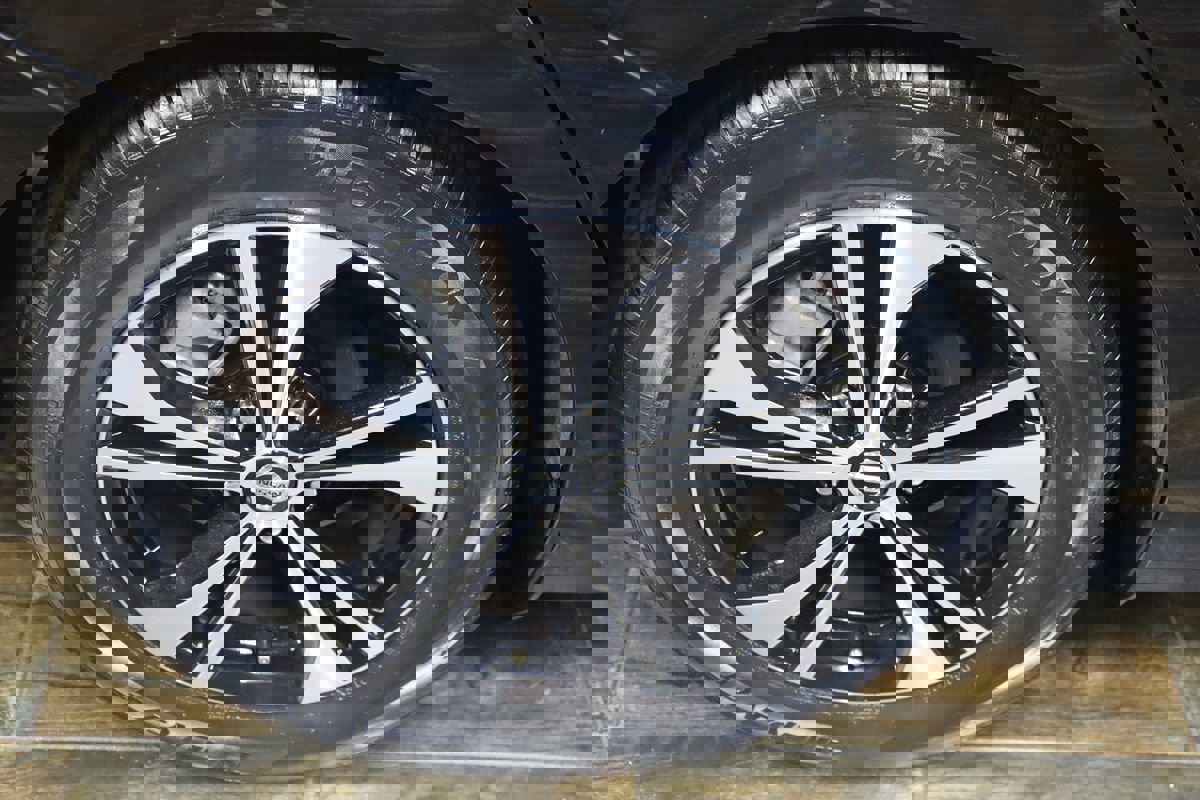 Used 2021 Nissan Sentra SV image 23