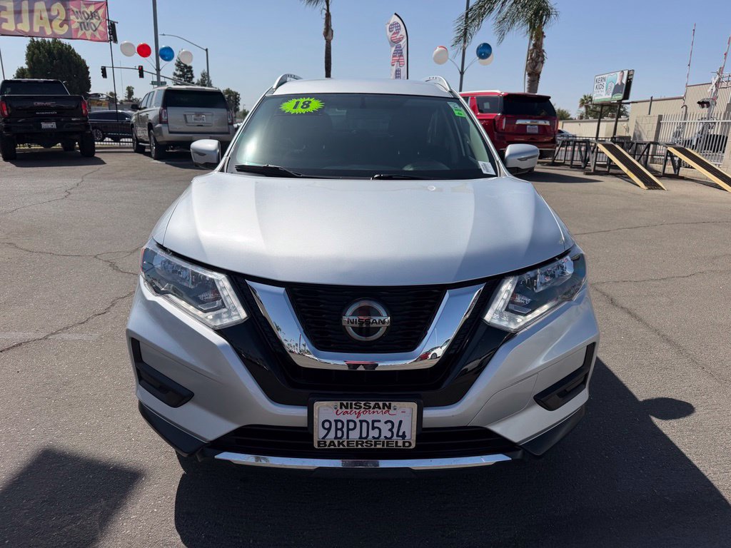 Used 2018 Nissan Rogue SV w/ Premium Package AWD/4WD image 2
