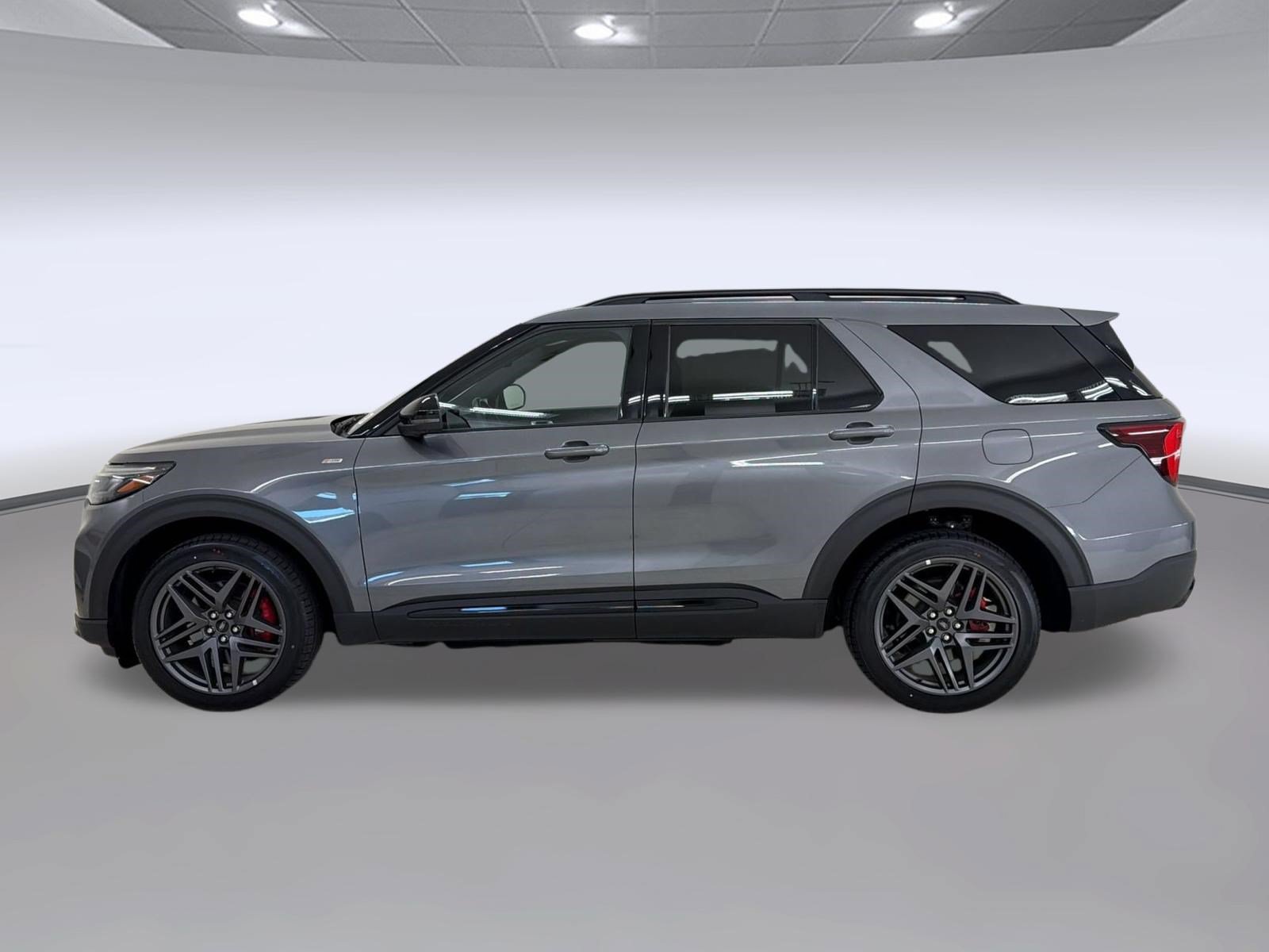 Certified 2025 Ford Explorer ST-Line w/ ST-Line Street Pack AWD/4WD image 2