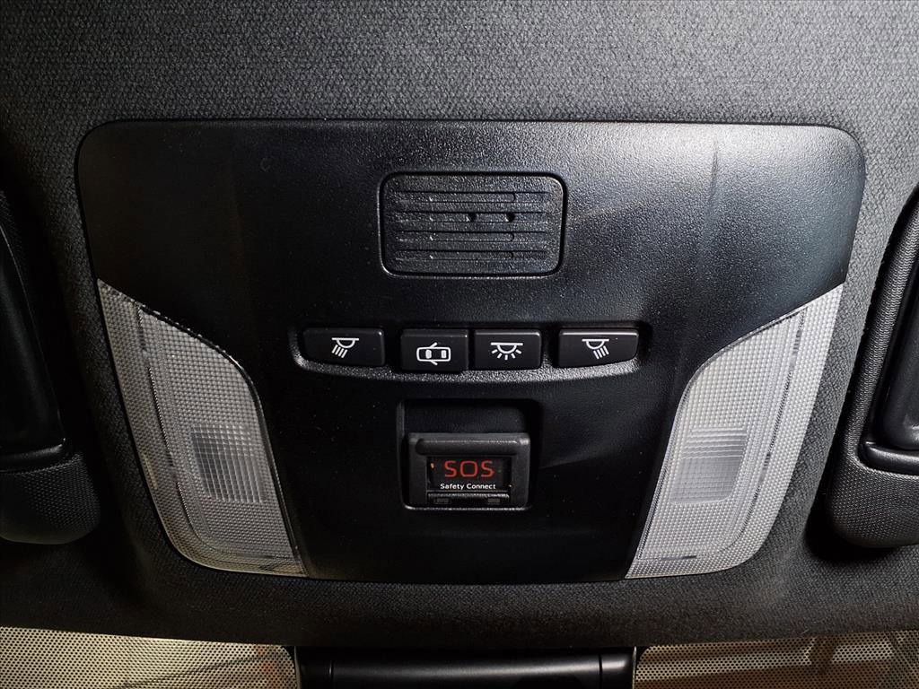 Used 2019 Toyota Corolla SE w/ Carpet Mat Package image 14