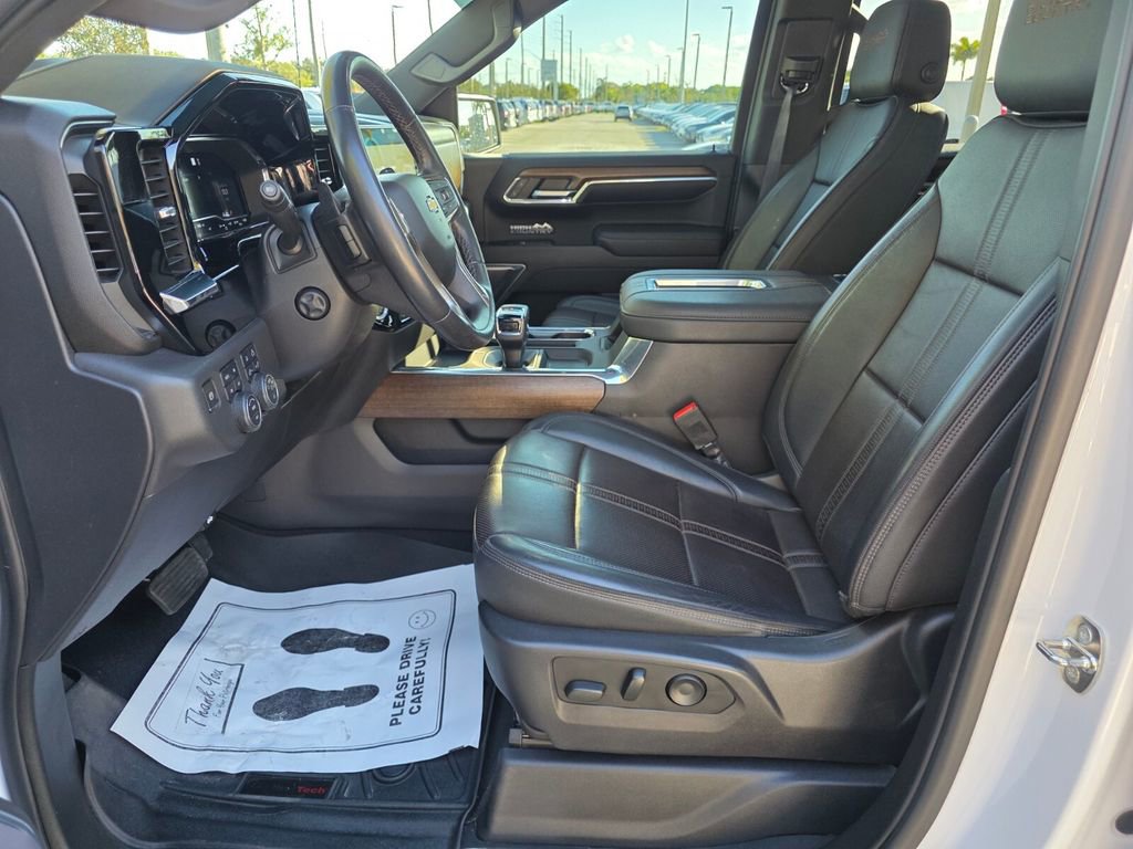 Used 2022 Chevrolet Silverado 1500 High Country w/ High Country Premium Package image 22