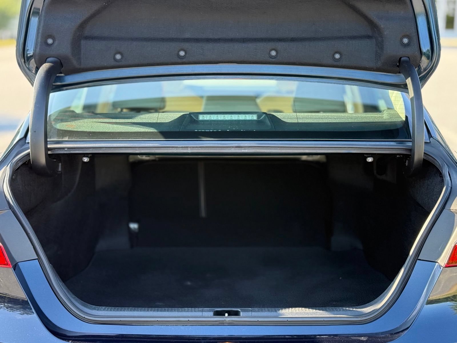 Used 2019 Toyota Camry XLE w/ Carpet Mat Package FWD image 49