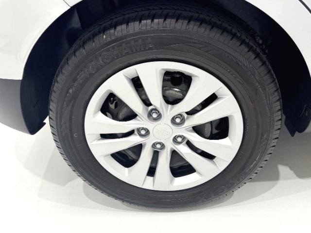 Used 2020 Kia Soul LX FWD image 15