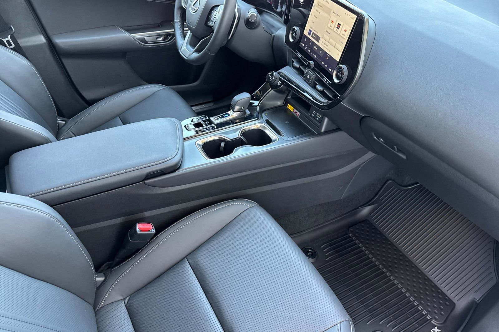 Certified 2026 Lexus NX 350 AWD w/ Accessory Package (2T) image 19