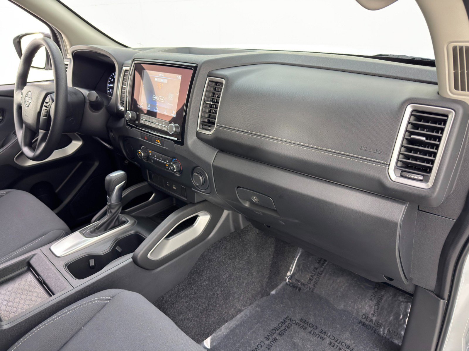 Used 2022 Nissan Frontier SV image 12