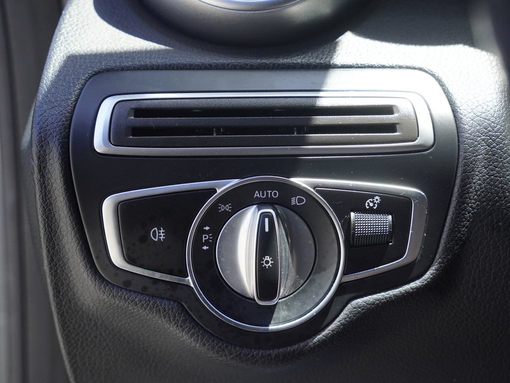 Used 2021 Mercedes-Benz C 300 Coupe image 14