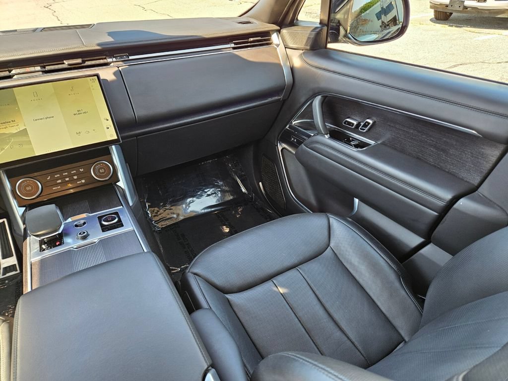 Used 2023 Land Rover Range Rover Long Wheelbase First Edition AWD/4WD image 15