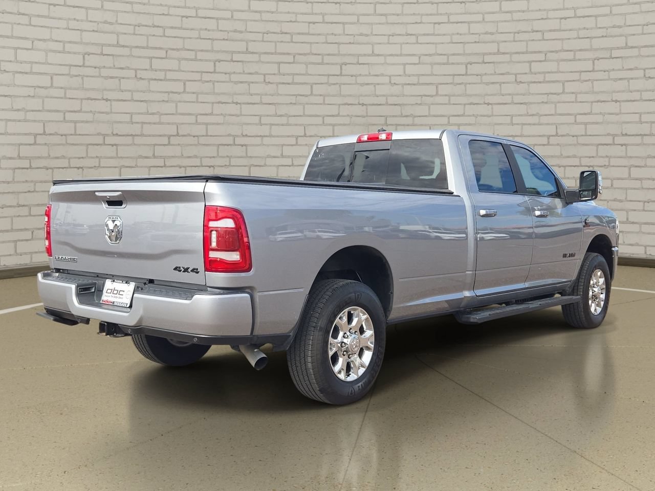 Used 2024 RAM 3500 Laramie AWD/4WD image 5
