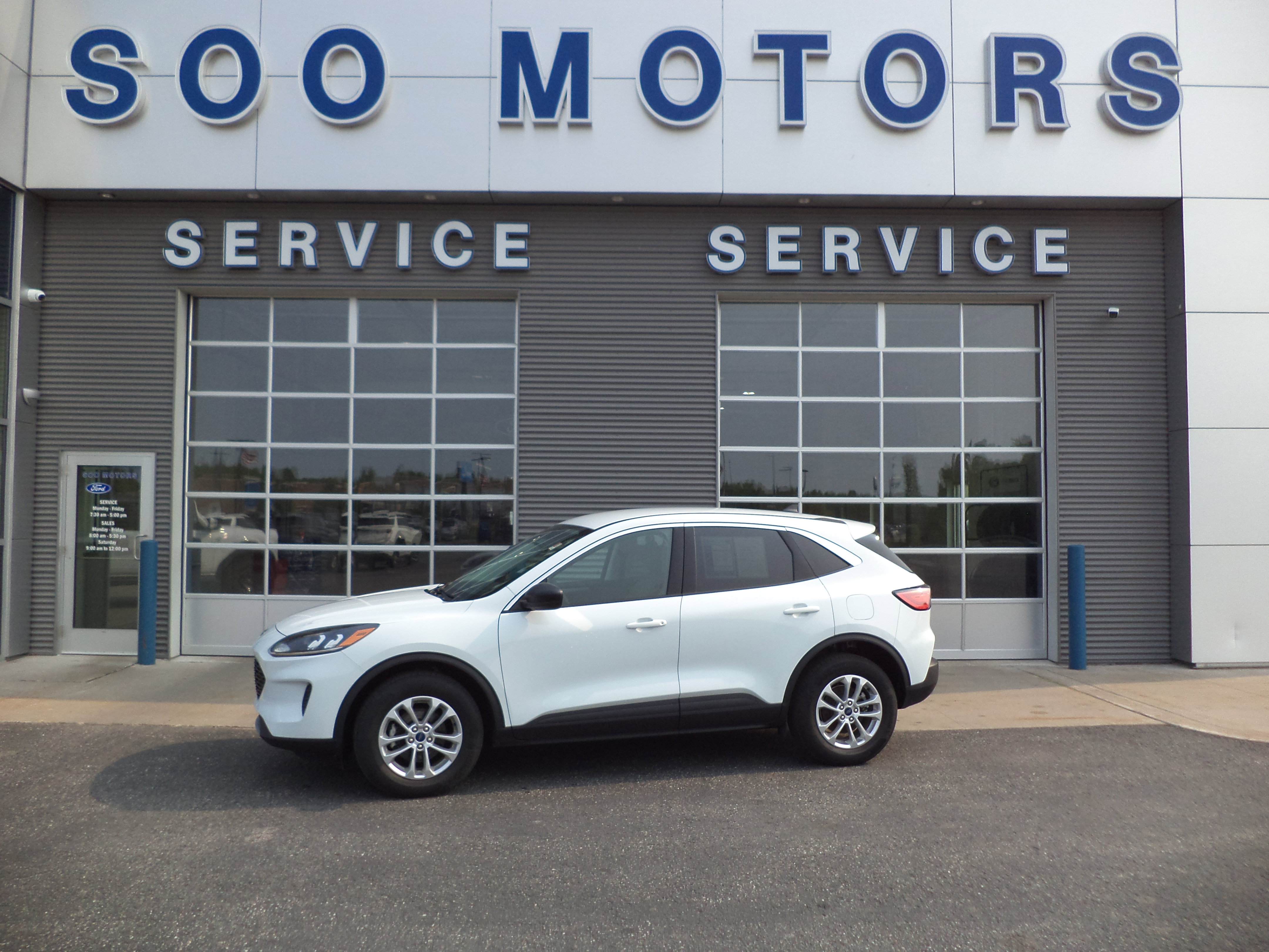 Used 2022 Ford Escape SE w/ Cold Weather Package