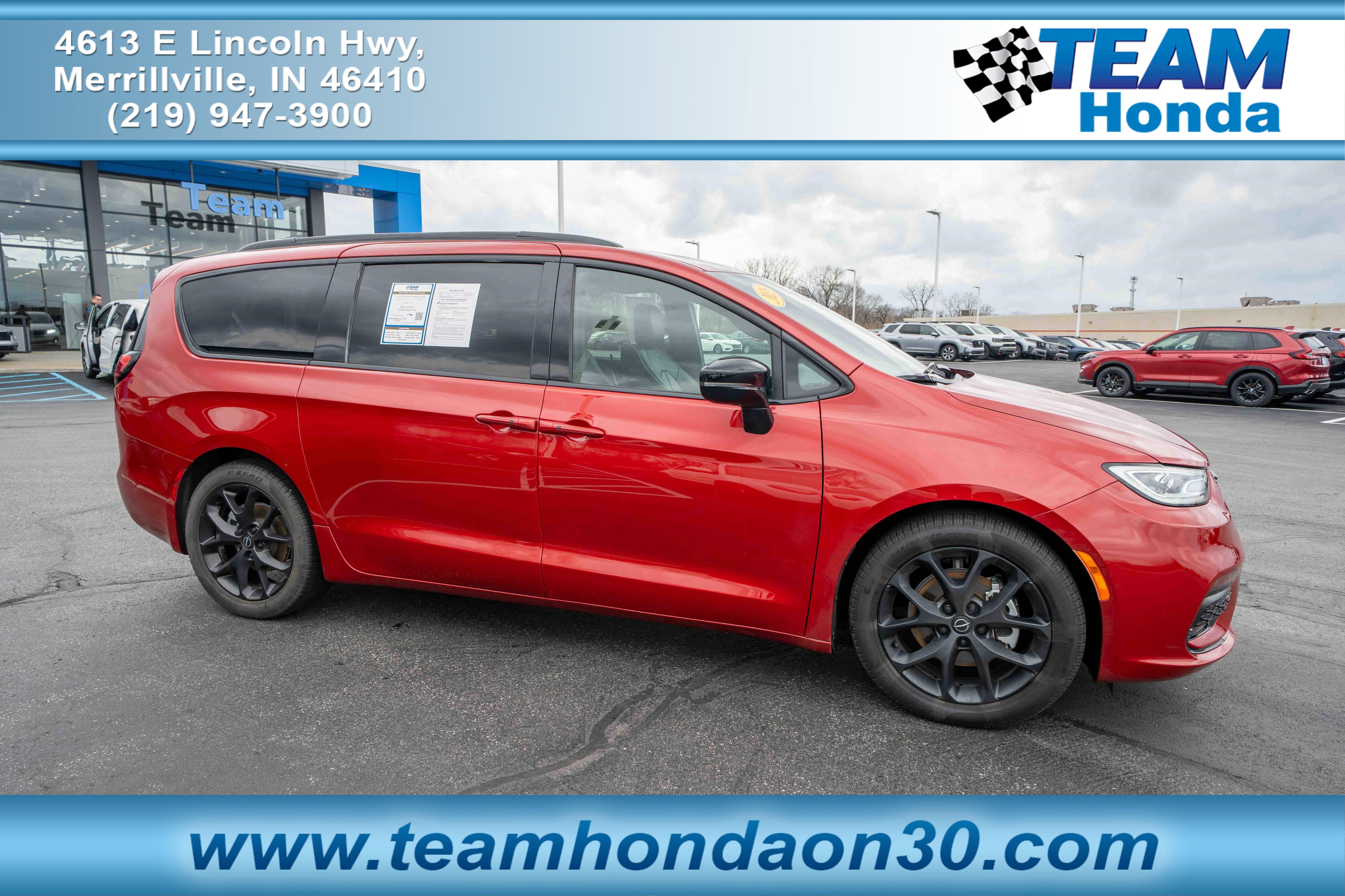 Used 2025 Chrysler Pacifica Limited