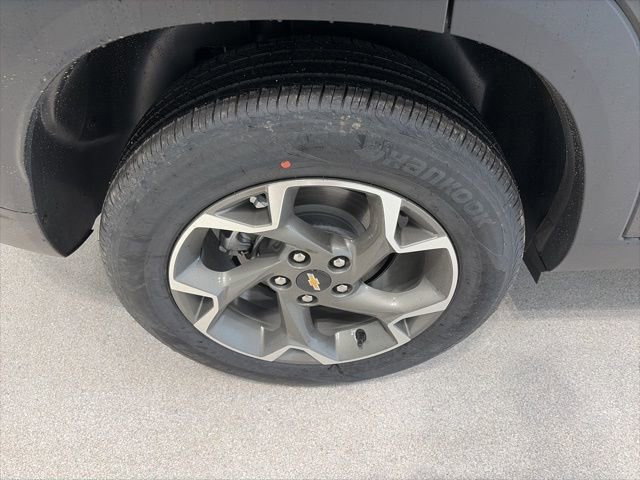 New 2026 Chevrolet Trax LT w/ Driver Confidence Package FWD image 7