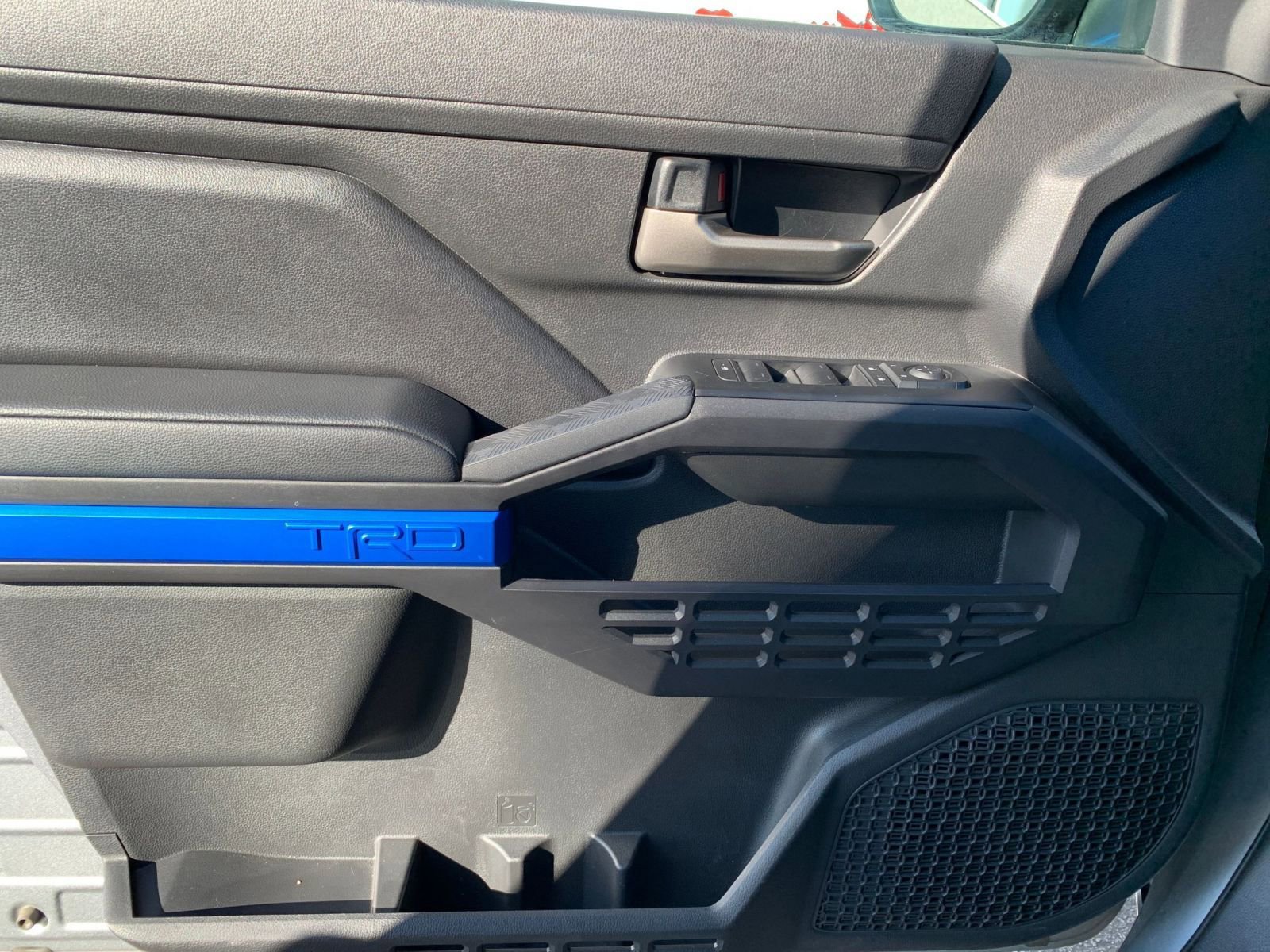 Used 2025 Toyota Tacoma TRD Off-Road image 20