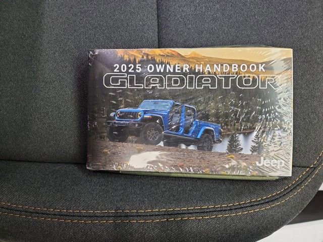New 2025 Jeep Gladiator Sport image 34