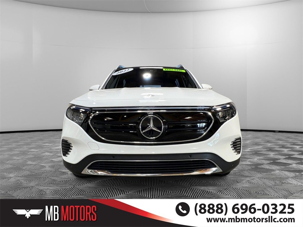 Used 2022 Mercedes-Benz EQB 300 4MATIC image 11