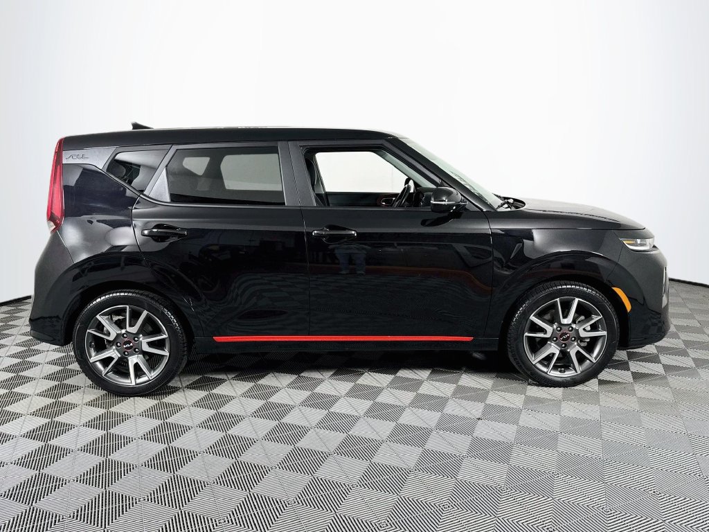 Used 2022 Kia Soul Turbo FWD image 8