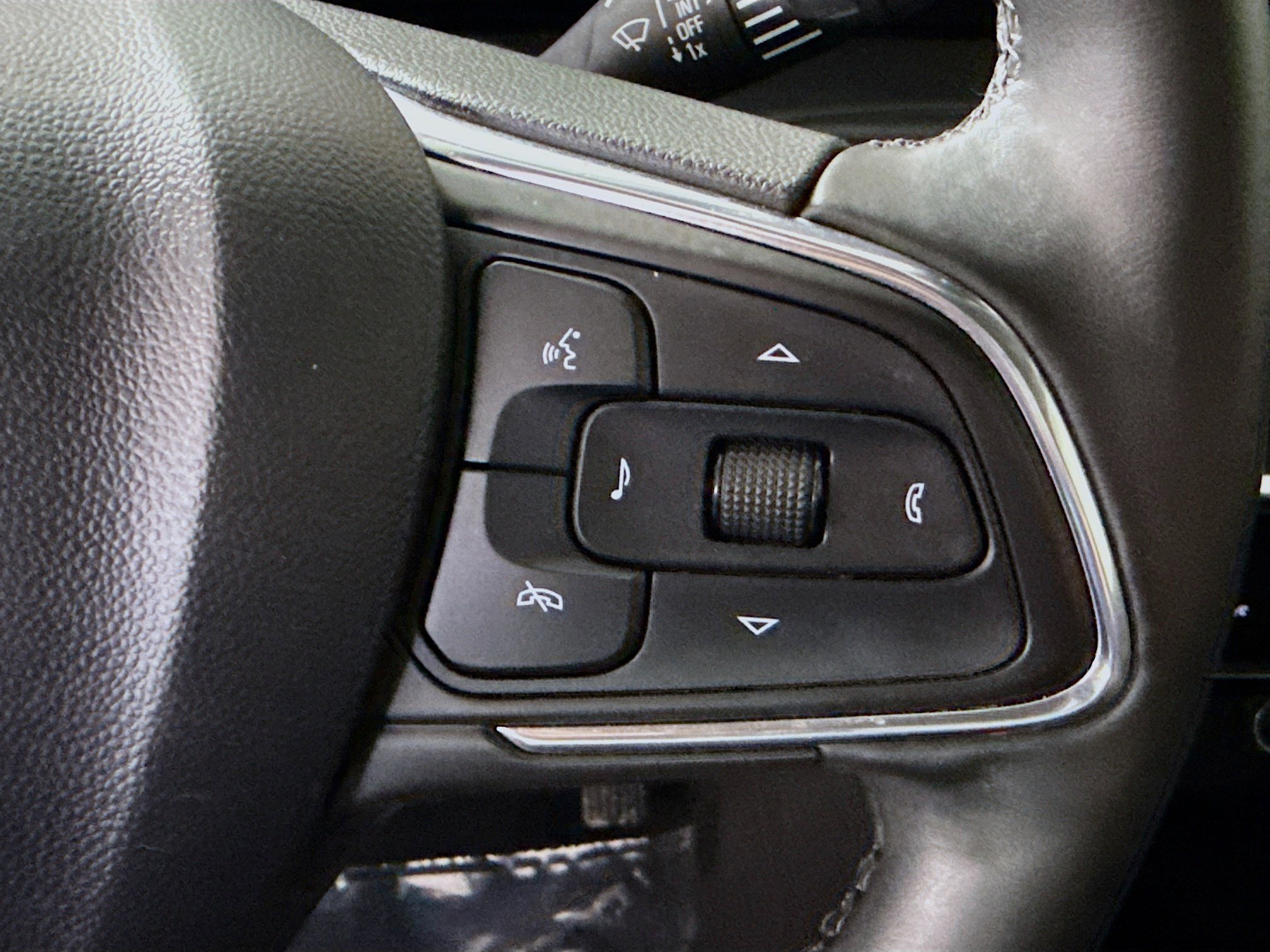 Used 2026 Buick Encore GX Sport Touring w/ Comfort Package image 15