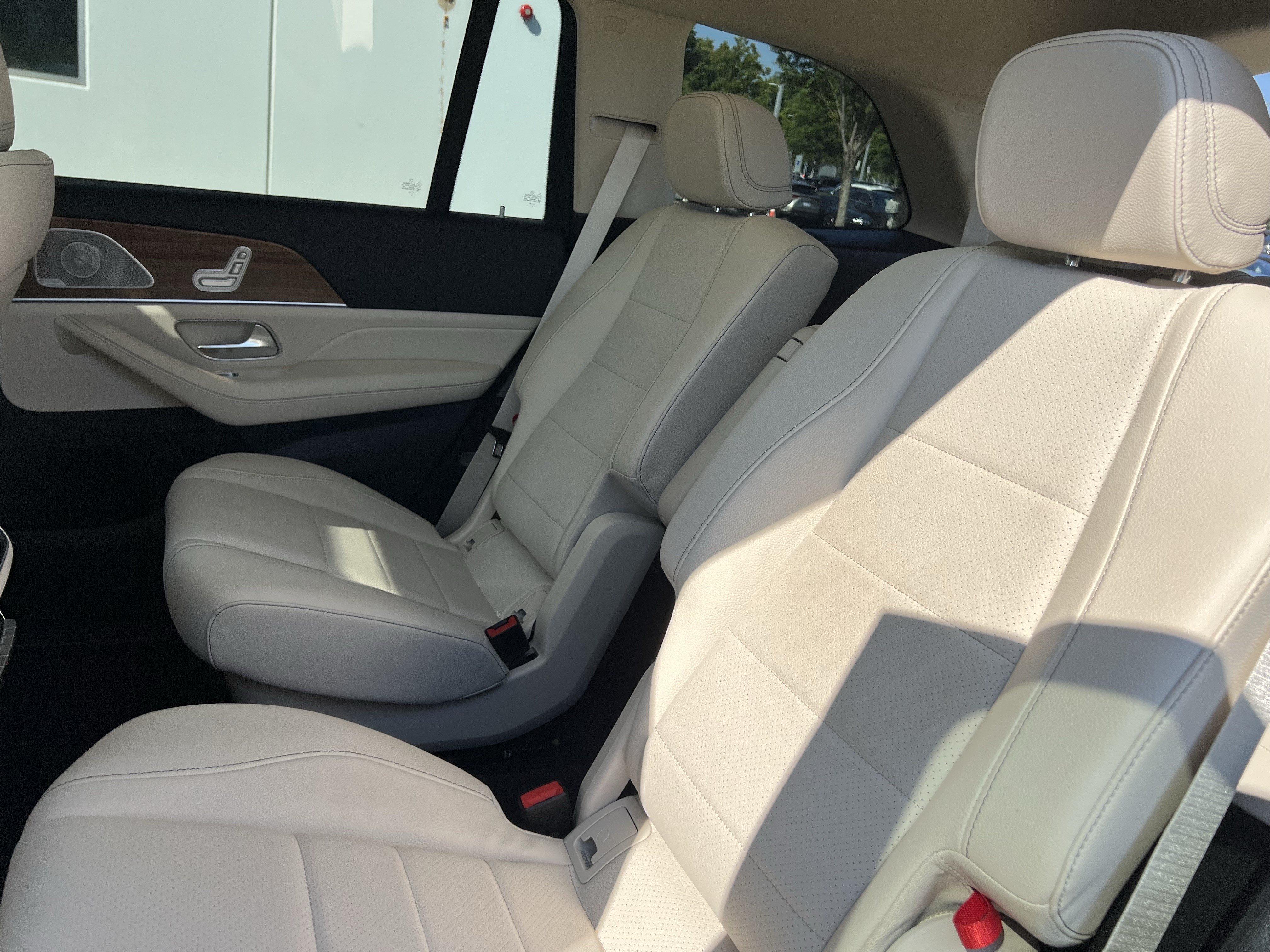 Certified 2024 Mercedes-Benz GLS 450 4MATIC image 31