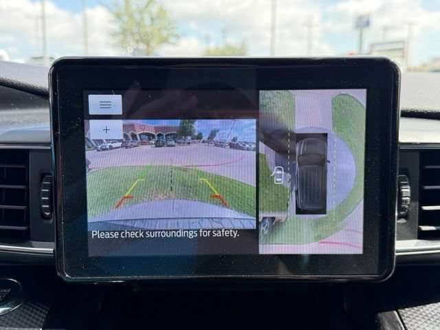 Used 2023 Ford Explorer ST-Line w/ Class IV Trailer Tow Package RWD image 18